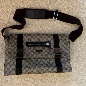 Authentic Gucci Messenger bag